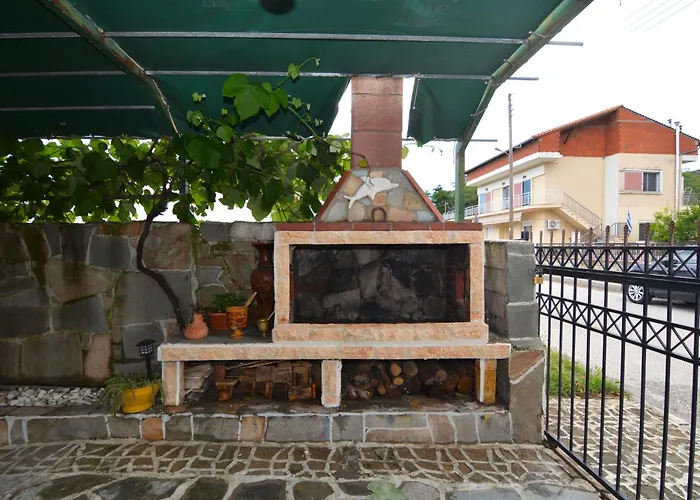 Garden House Appartamento Nea Karvali