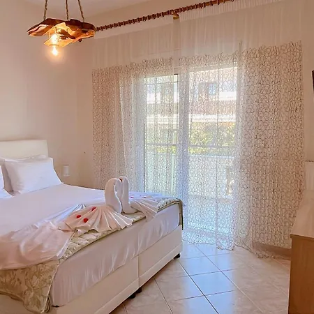 Garden House Nea Karvali