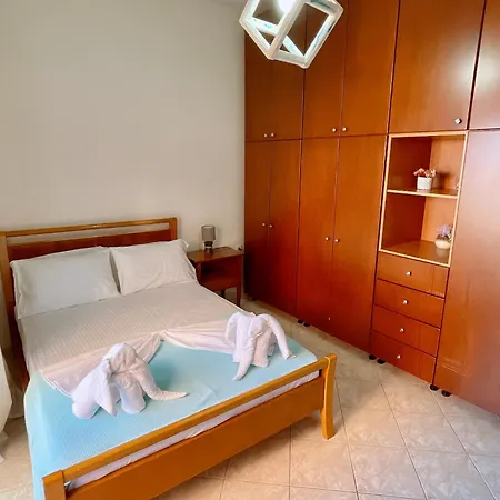 Garden House * Nea Karvali
