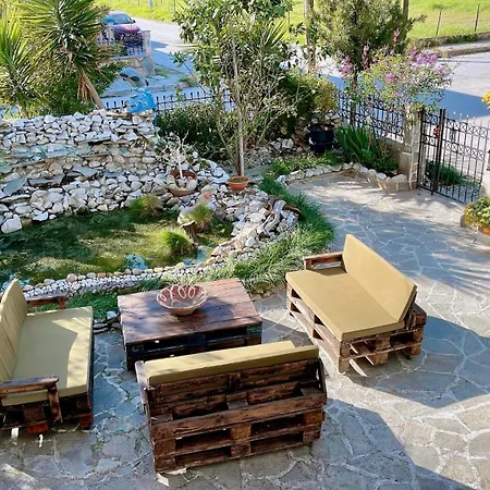 Garden House Lejlighed Nea Karvali