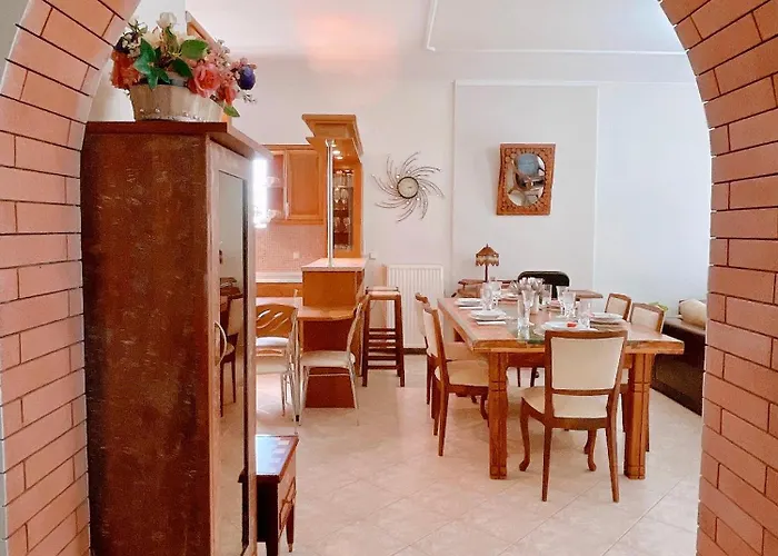 Garden House Apartamento Nea Karvali